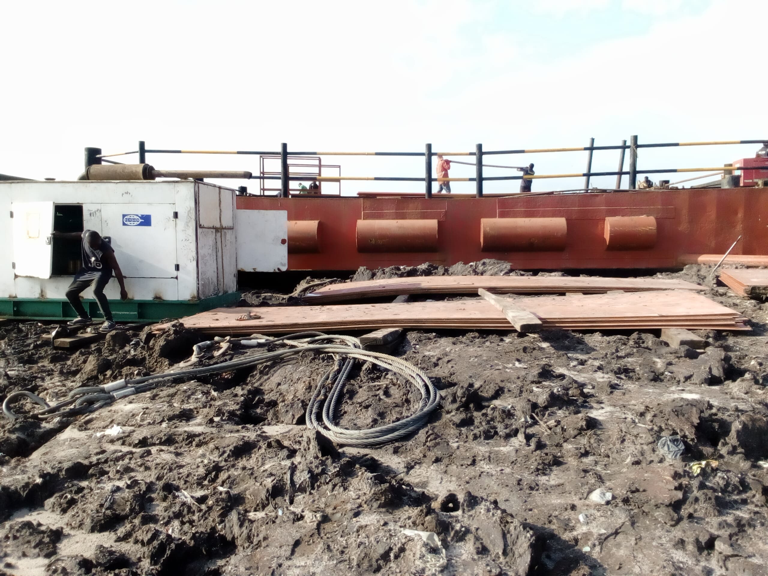 Barge maintenance operations