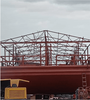40 man house boat construction